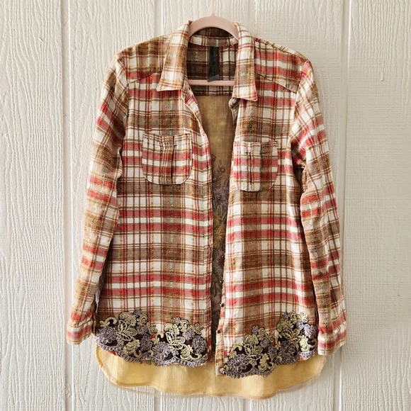 ARATTA Silent Journey Boho Button Down Plaid Embroidered Back Embellished Medium - Picture 2 of 8